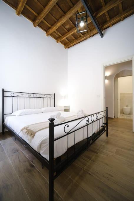 Vatican Borgo Pio I *