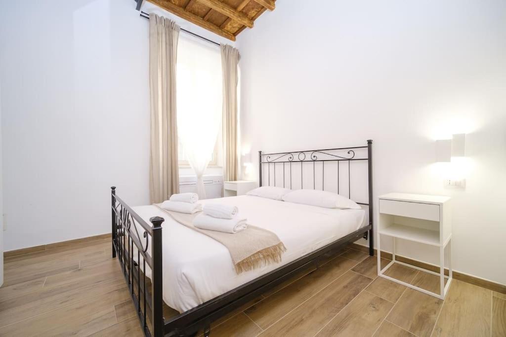 Vatican Borgo Pio I