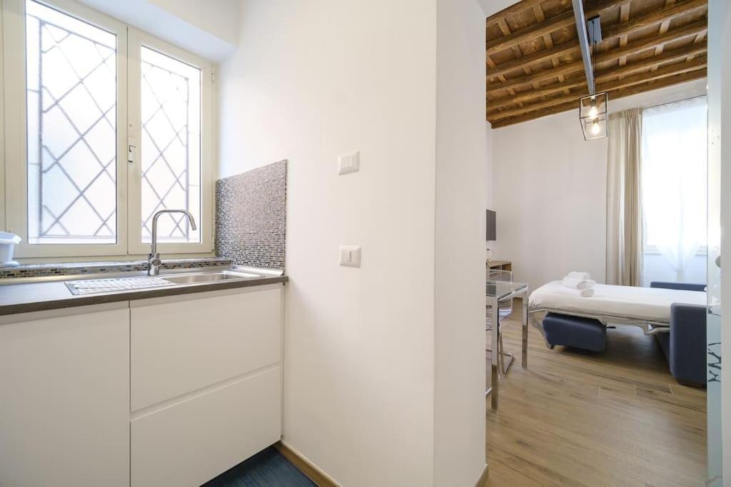 Vatican Borgo Pio I Apartment Rome